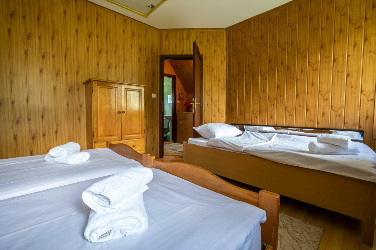 Guest House Holiday Жабляк Экстерьер фото